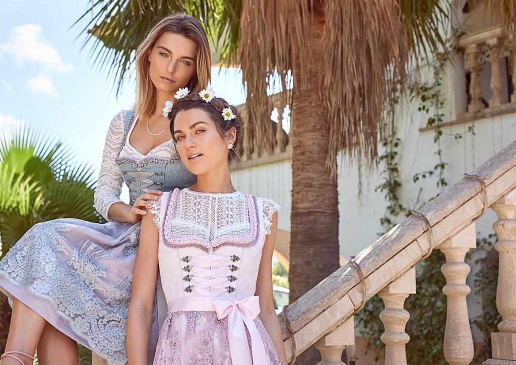 Welche Dirndl Farbe Passt Zu Mir Test Welches Dirndl passt zu mir?