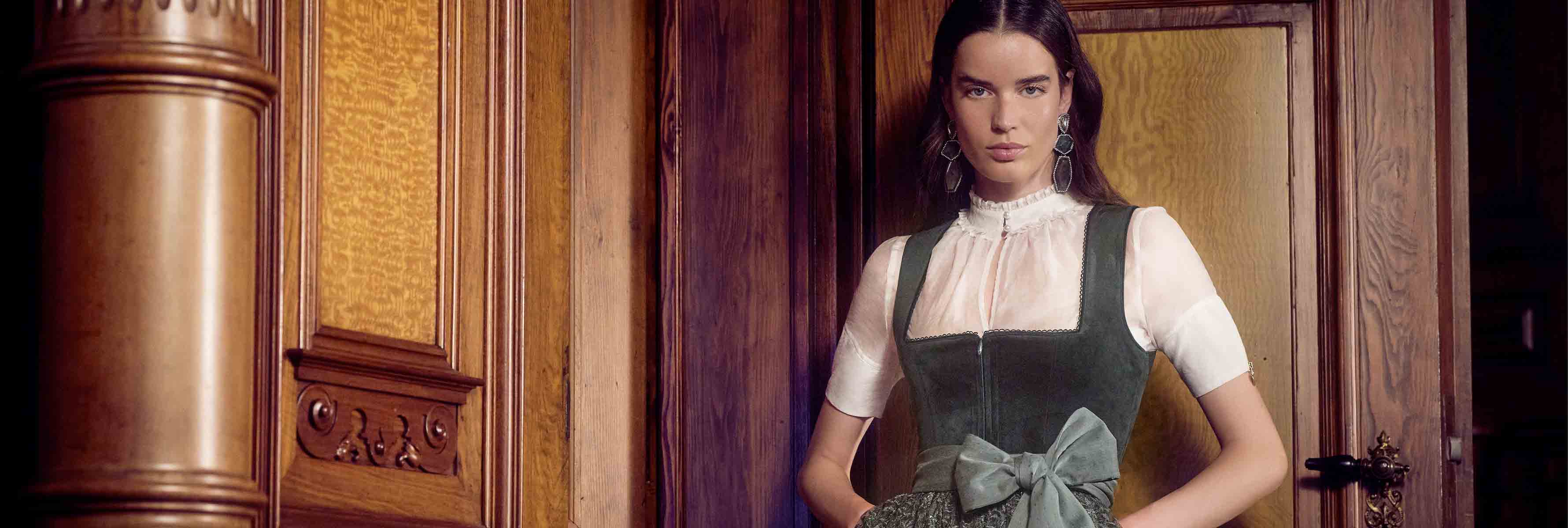 Dirndl with embroidered lace Dirndl with embroidered lace