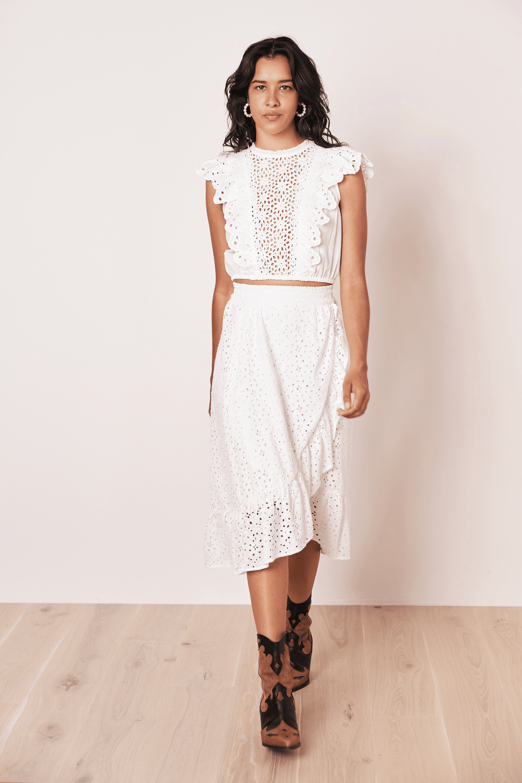 マイラン 22SS 2 Way Sleeve Lace Blouse ブラウス Ivory long-sleeved top in lace and jersey – Rabanne