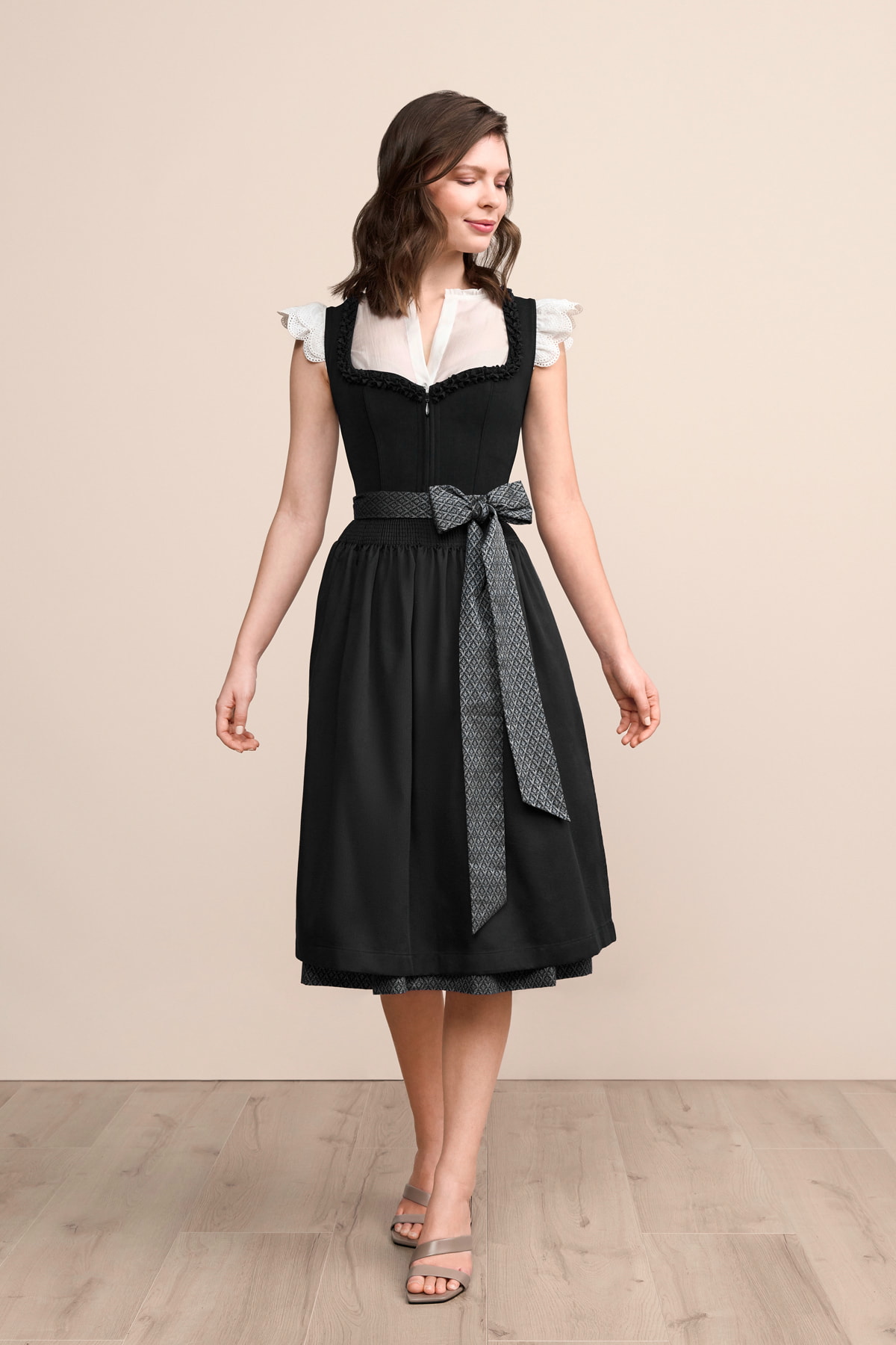 Dirndl Anica (70cm) Dirndl Anica (70cm)