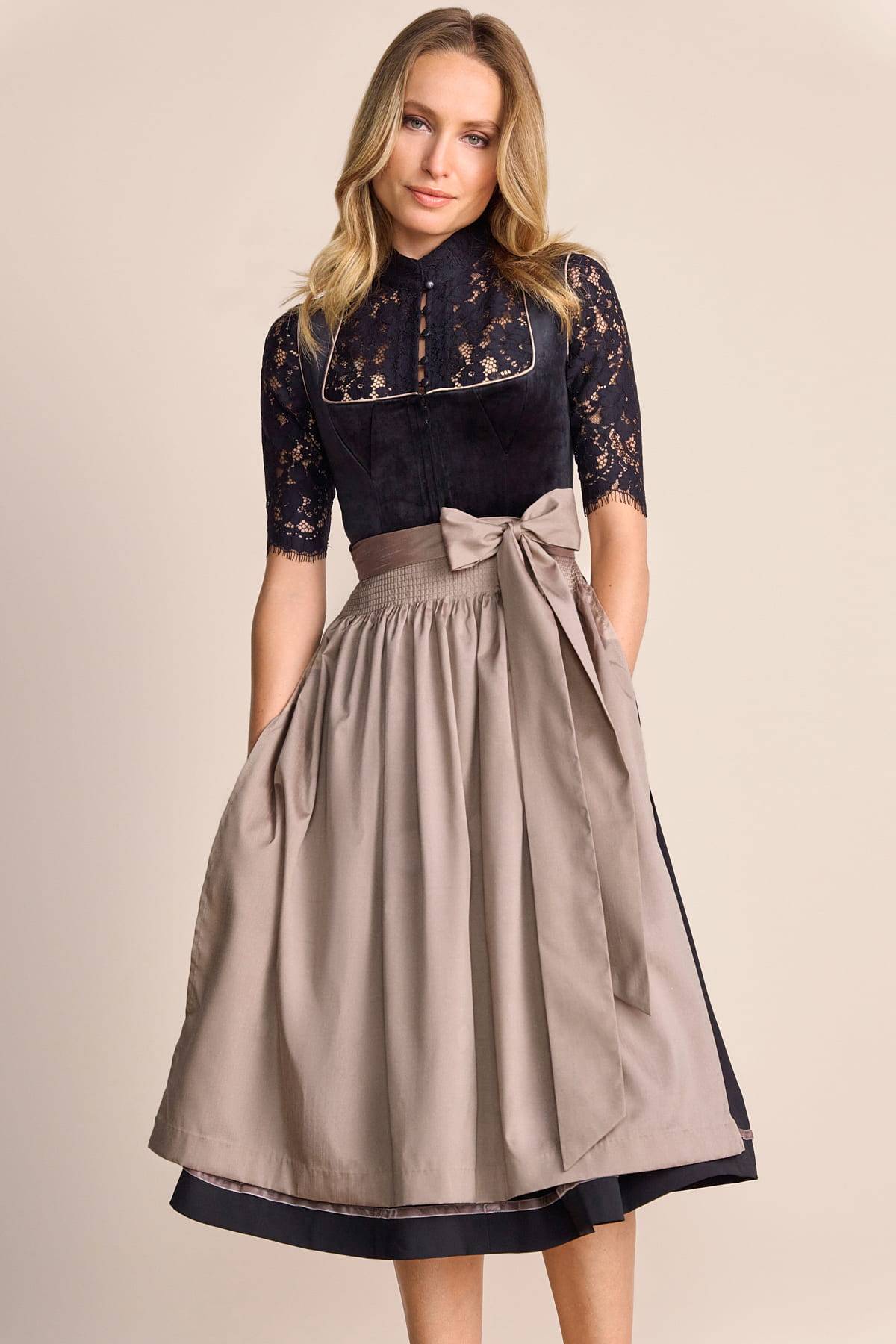 Dirndl Suzanne (70cm)