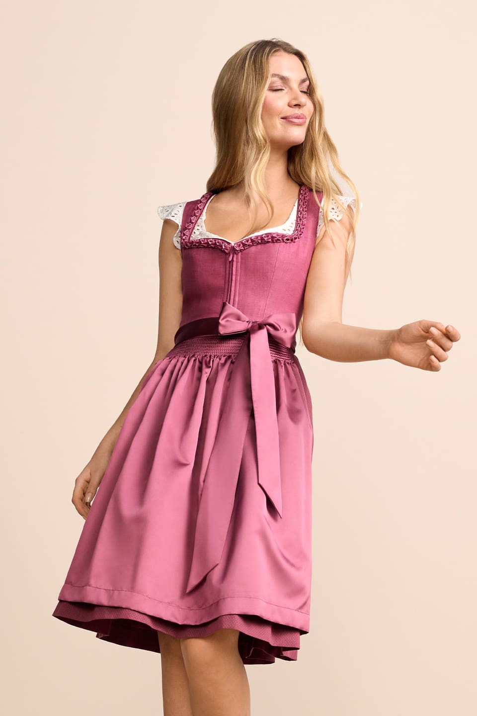 Dirndl Avelinae (60cm)