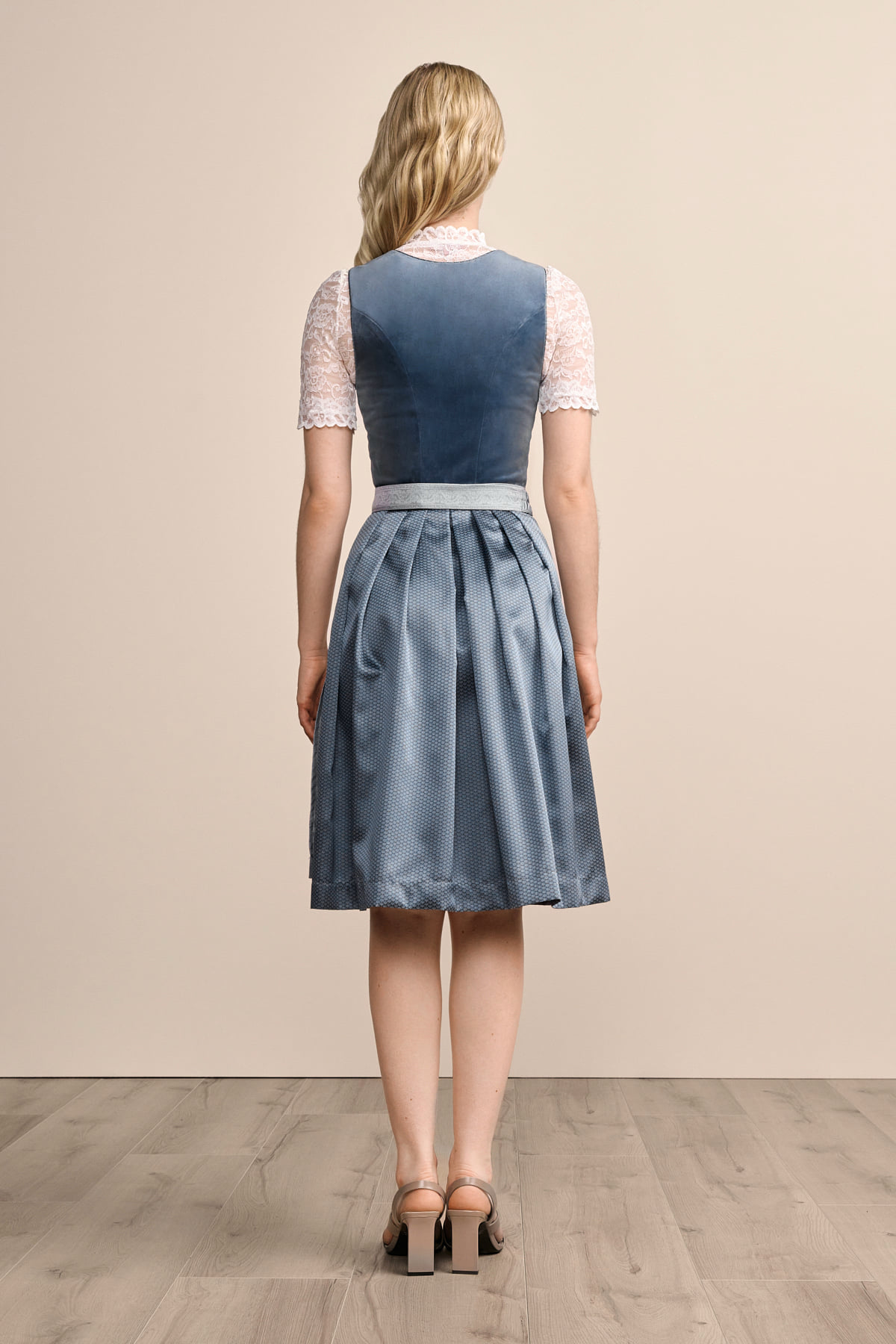Dirndl Aurela (60cm)