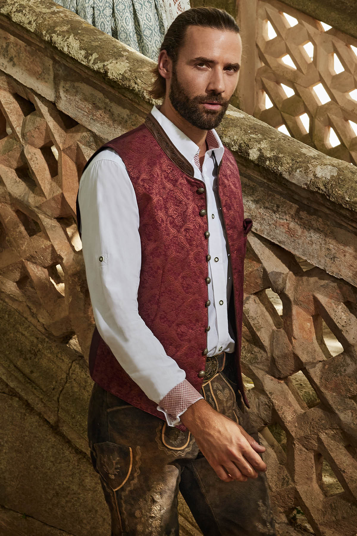 Trachten waistcoat Leano in Kr ger Dirndl Online Shop