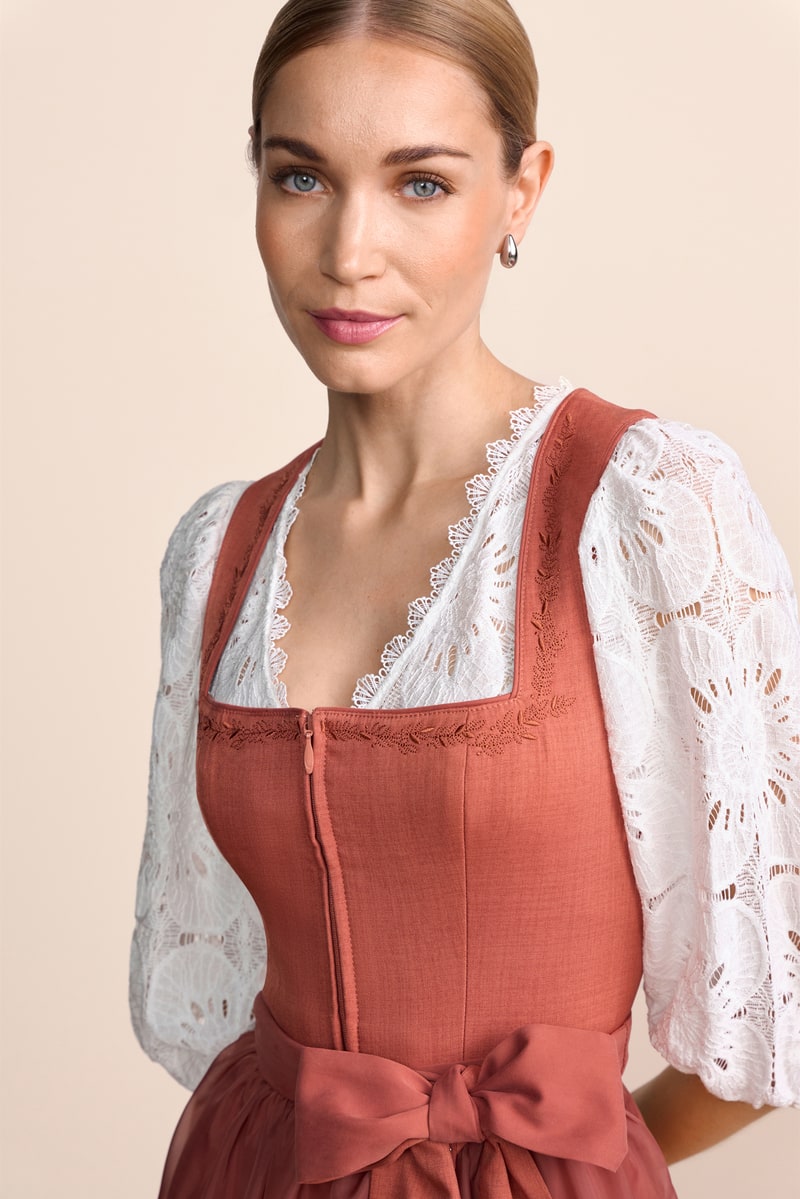 Dirndl Elunara (70cm)