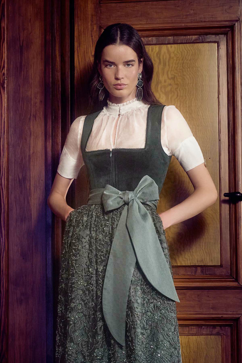 Dirndl Elira (60cm)