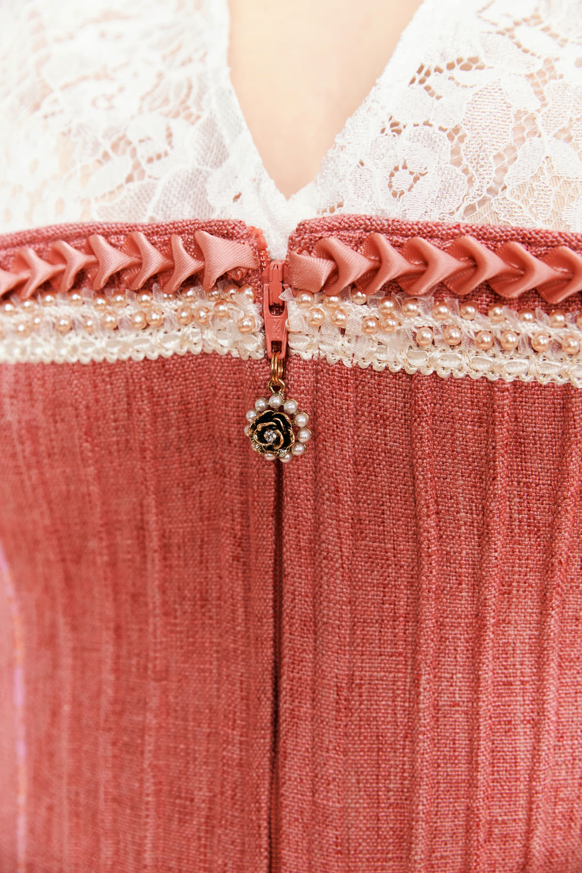 Corsage Quinta