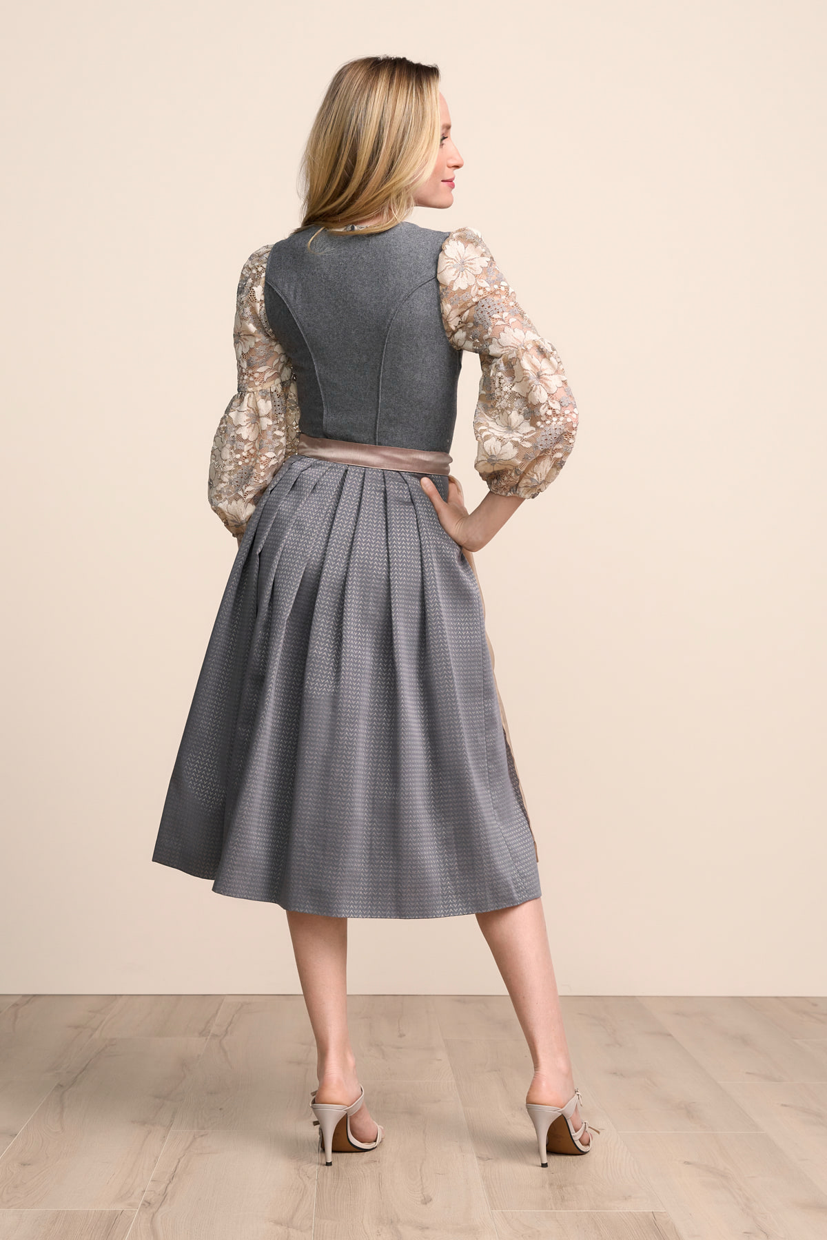 Dirndl Judita (70cm)