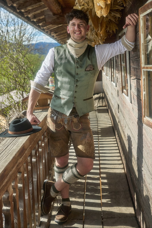 Lederhose Fankerl mit Gürtel günstig online kaufen