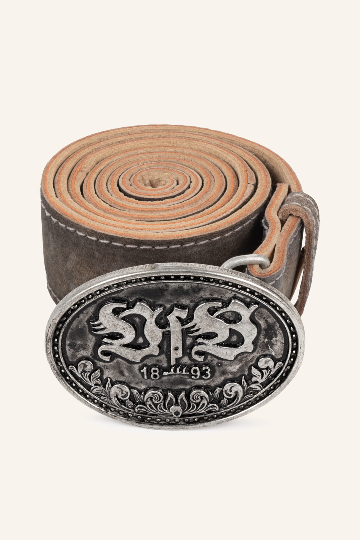 Trachten belt Neckarstadion