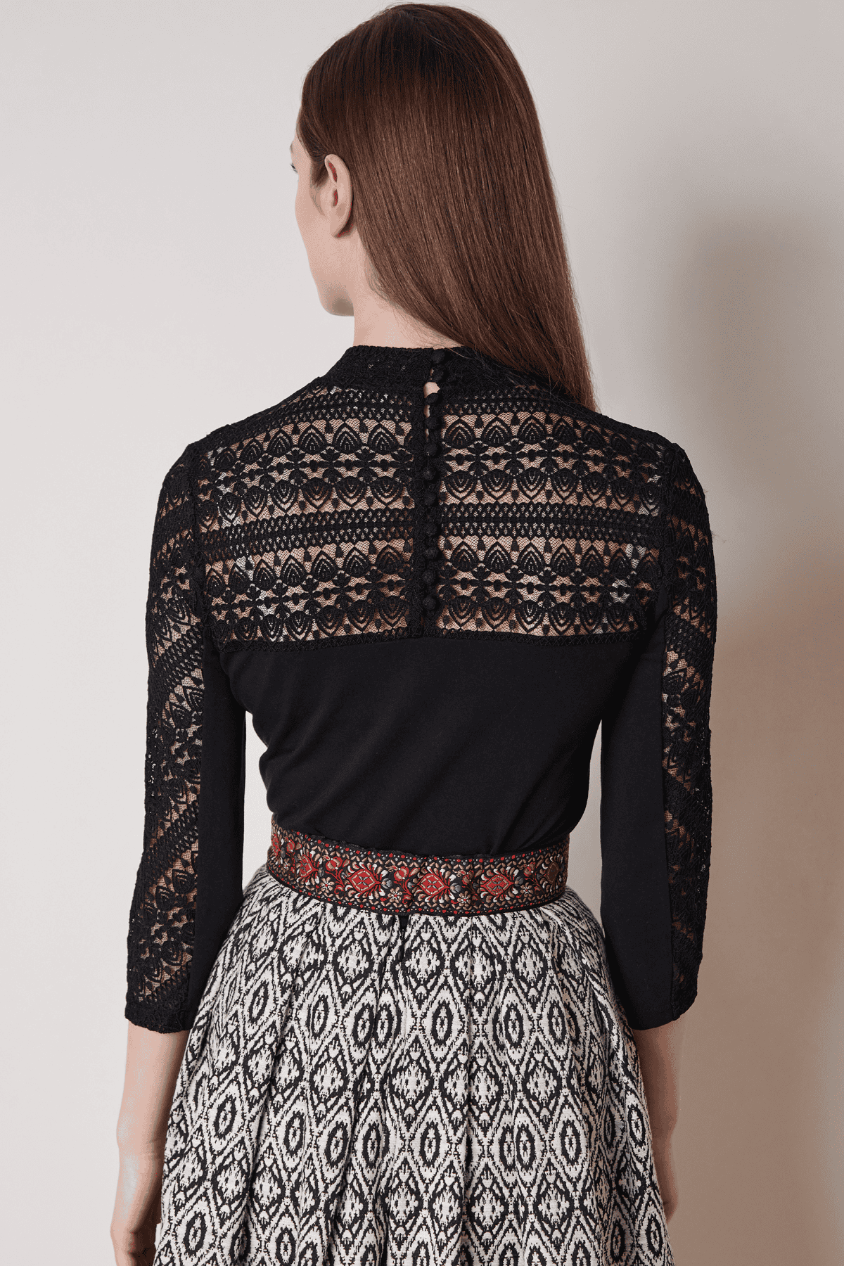 Trachtenbluse Damen Weiß-Schwarz - Dirndl Bluse Mit V-Ausschnitt Für Oktoberfest