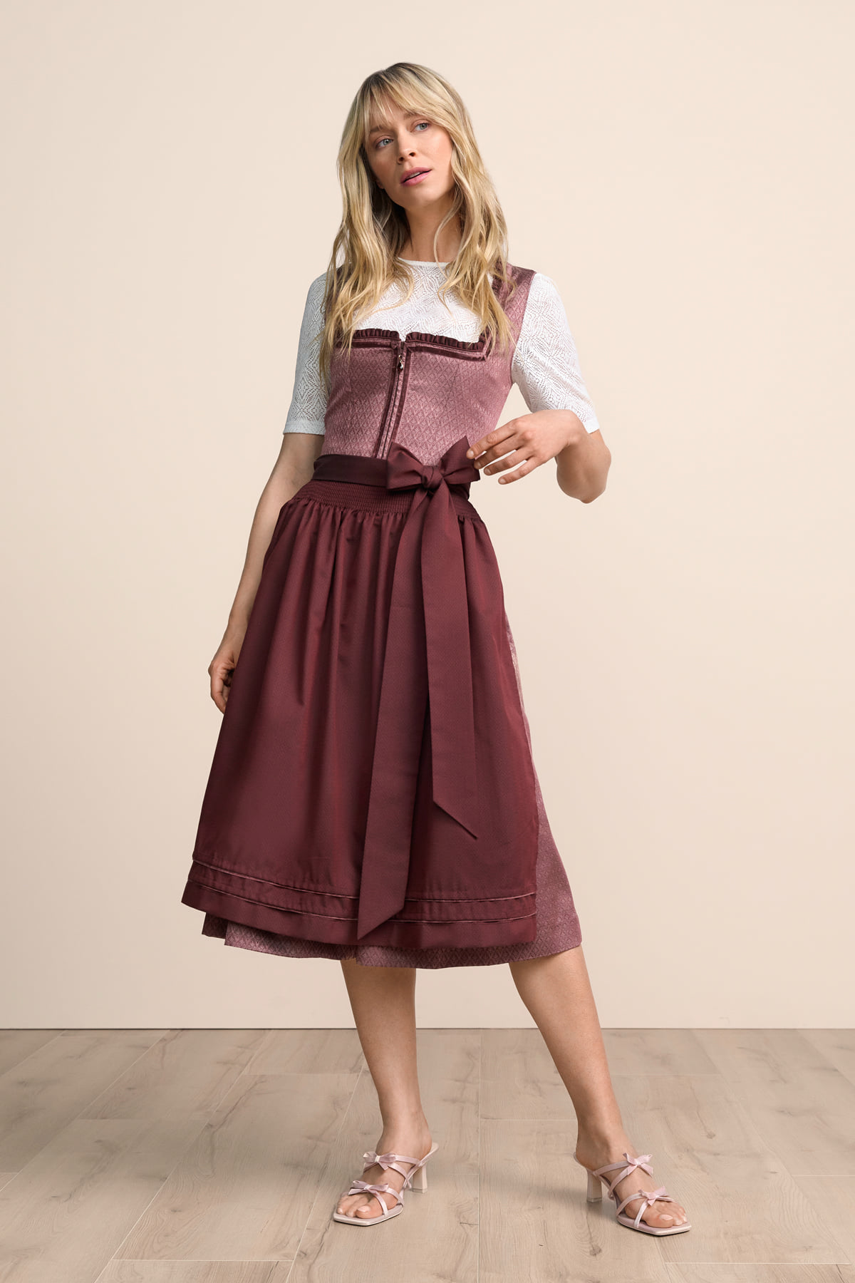 Dirndl Aveloria (70cm)