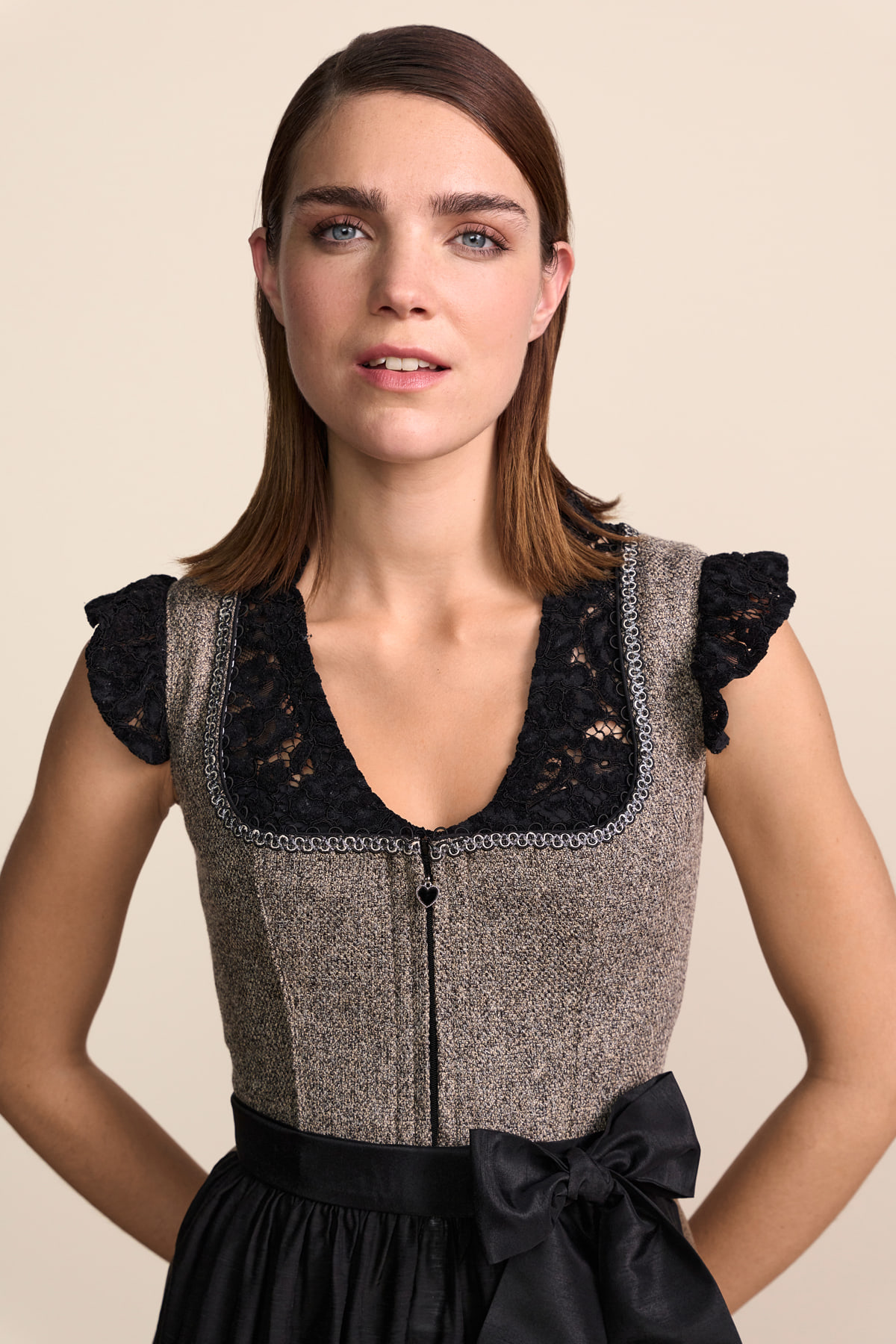Dirndl Velinae (60cm)