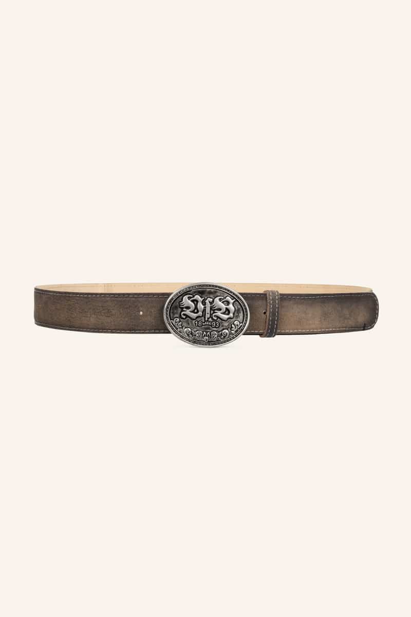 Trachten belt Neckarstadion