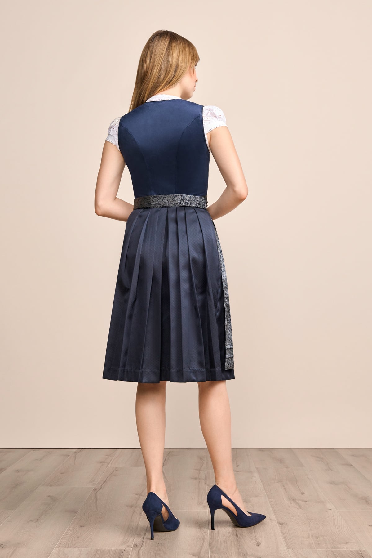 Dirndl Aurela (60cm)