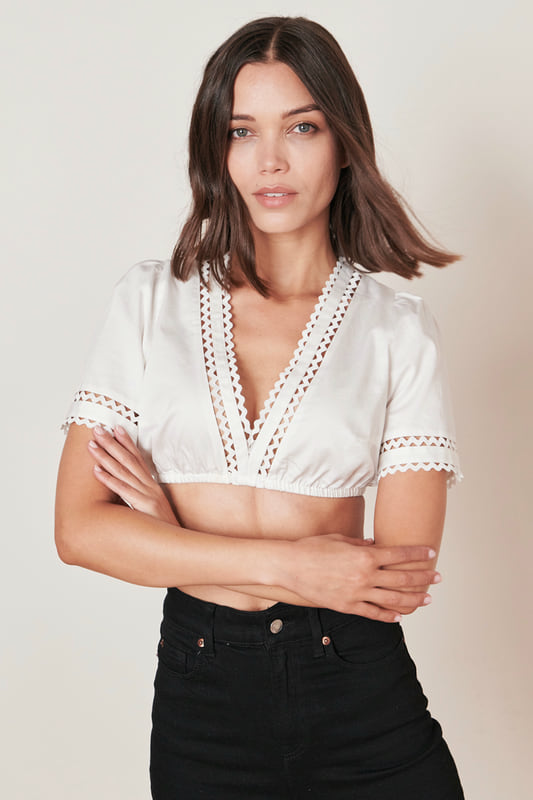 Dirndlbluse Naira günstig online kaufen