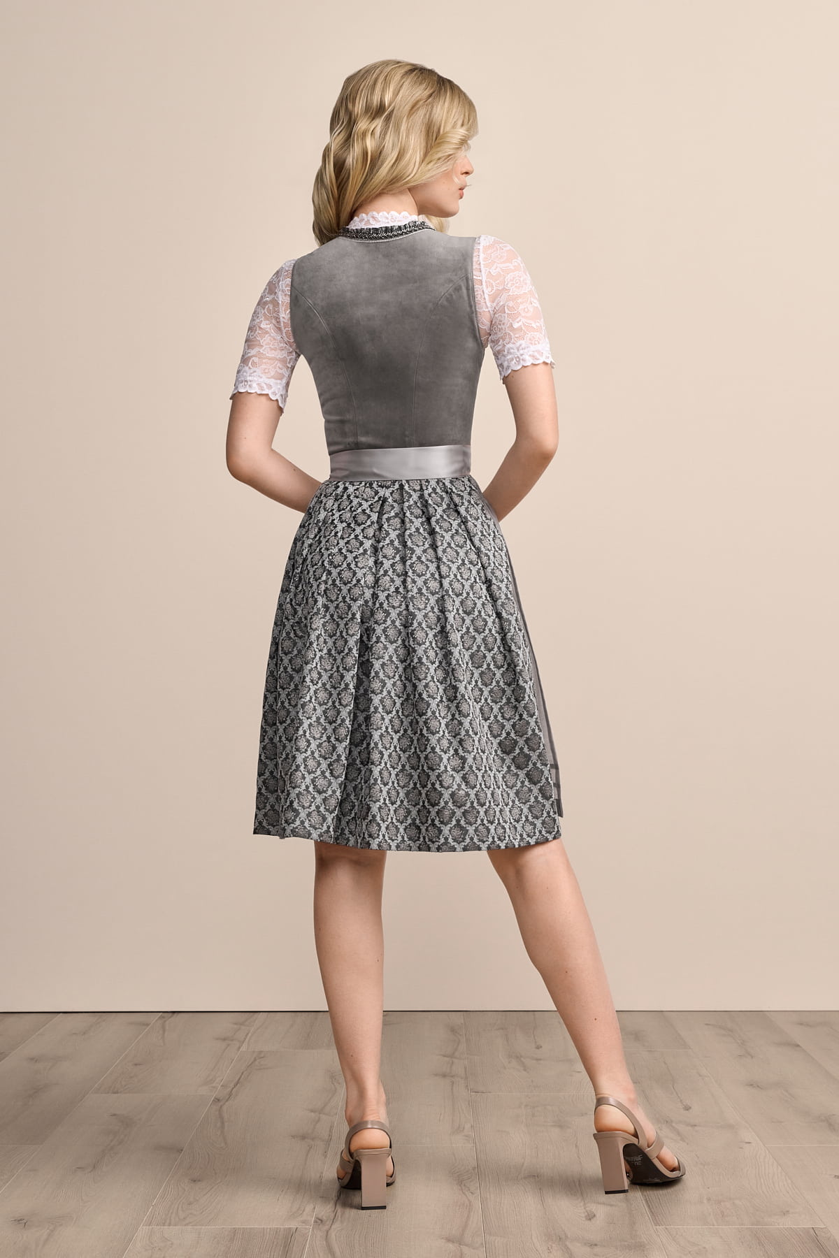 Dirndl Elora (60cm)