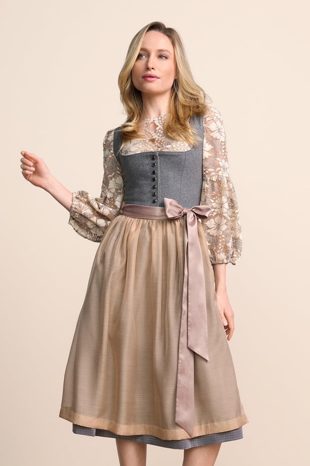Dirndl Judita (70cm)