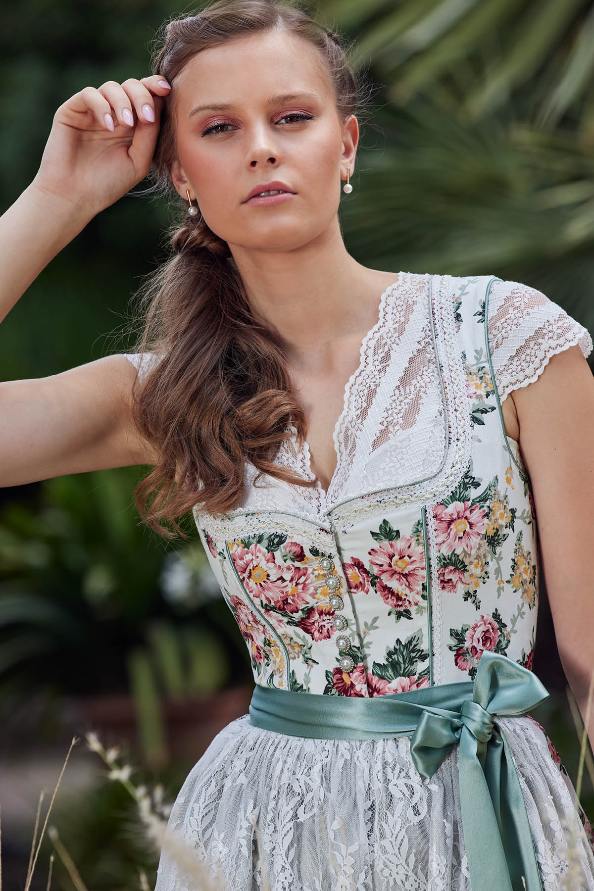 Dirndl blouse Resi in Krüger Dirndl Online Shop