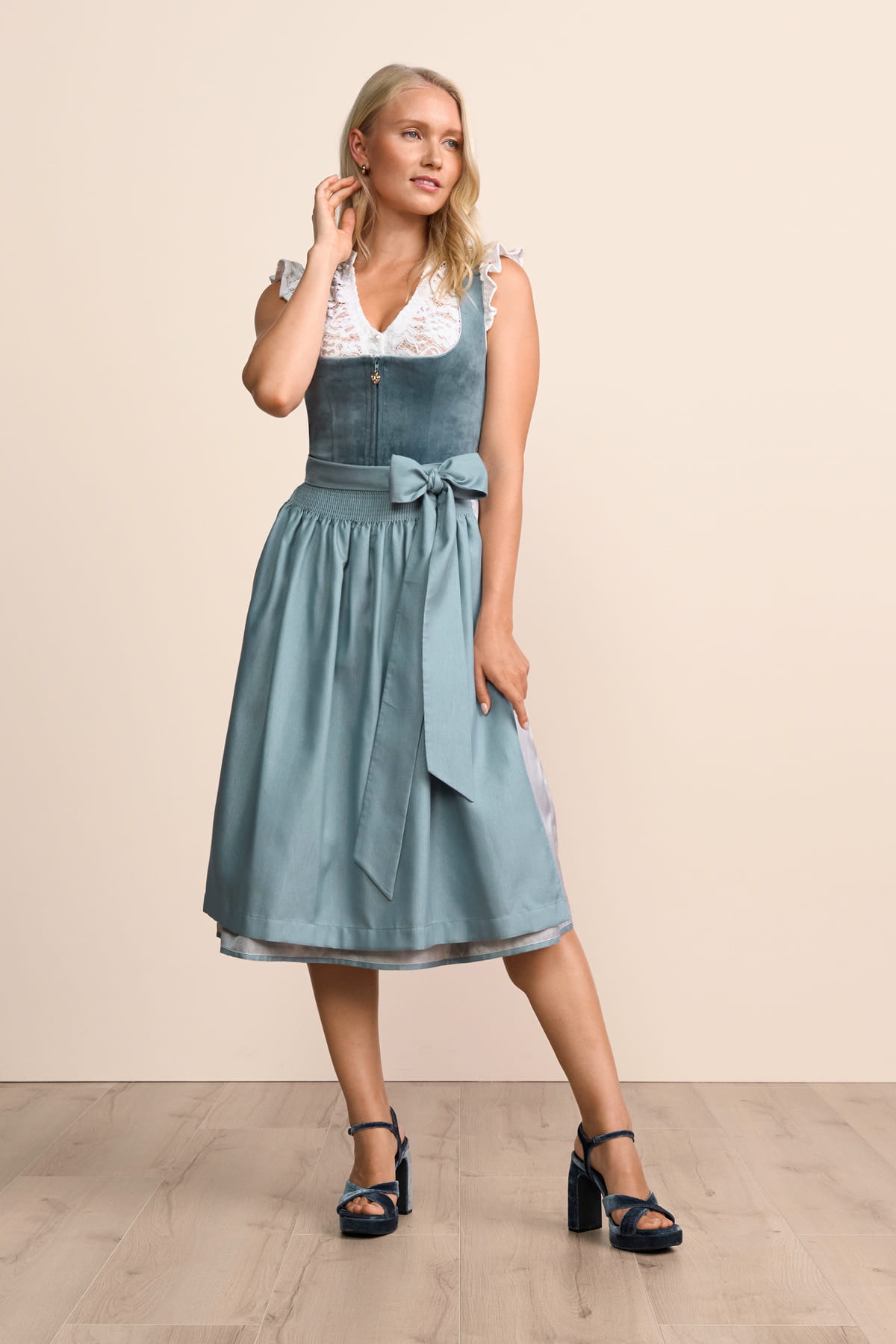 Dirndl Yalara (70cm)