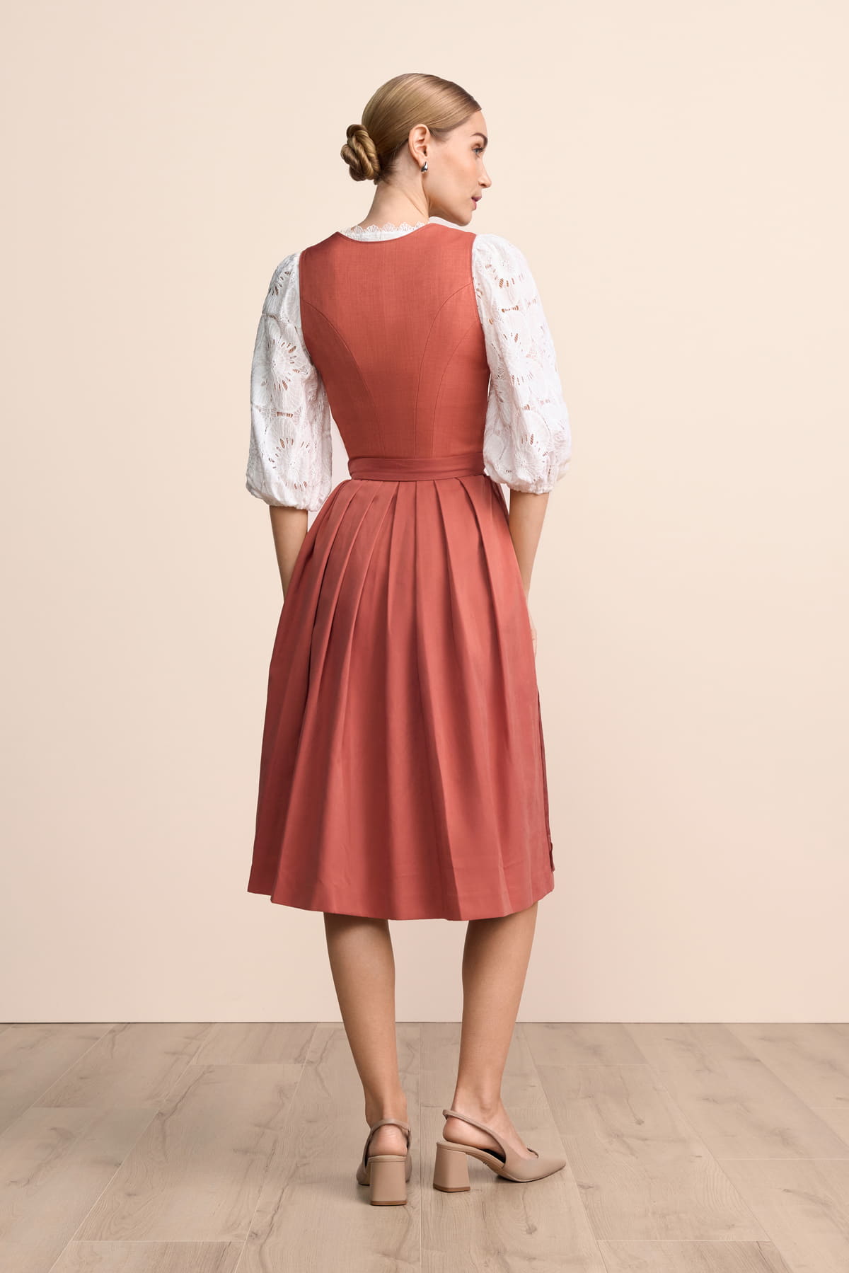Dirndl Elunara (70cm)