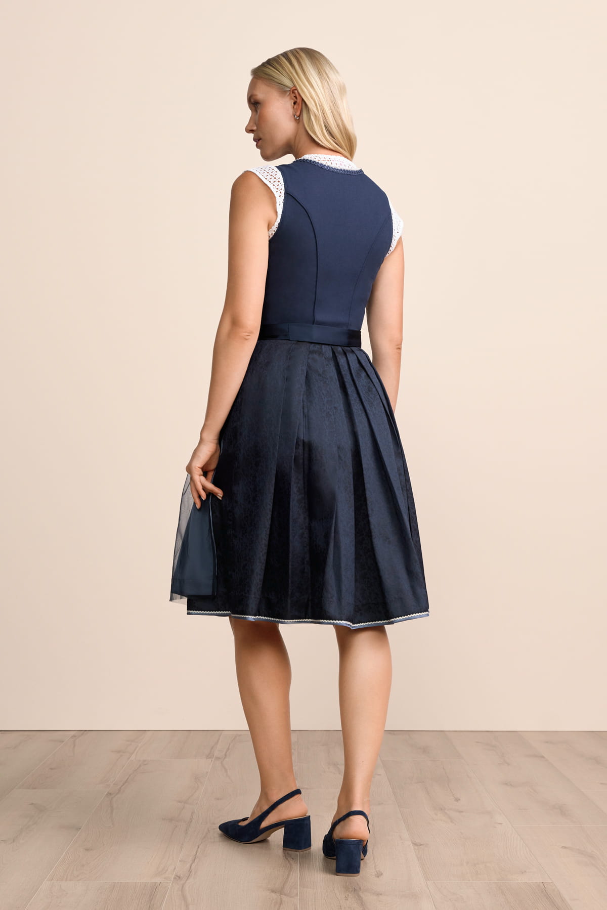 Dirndl Kaelora (60cm)