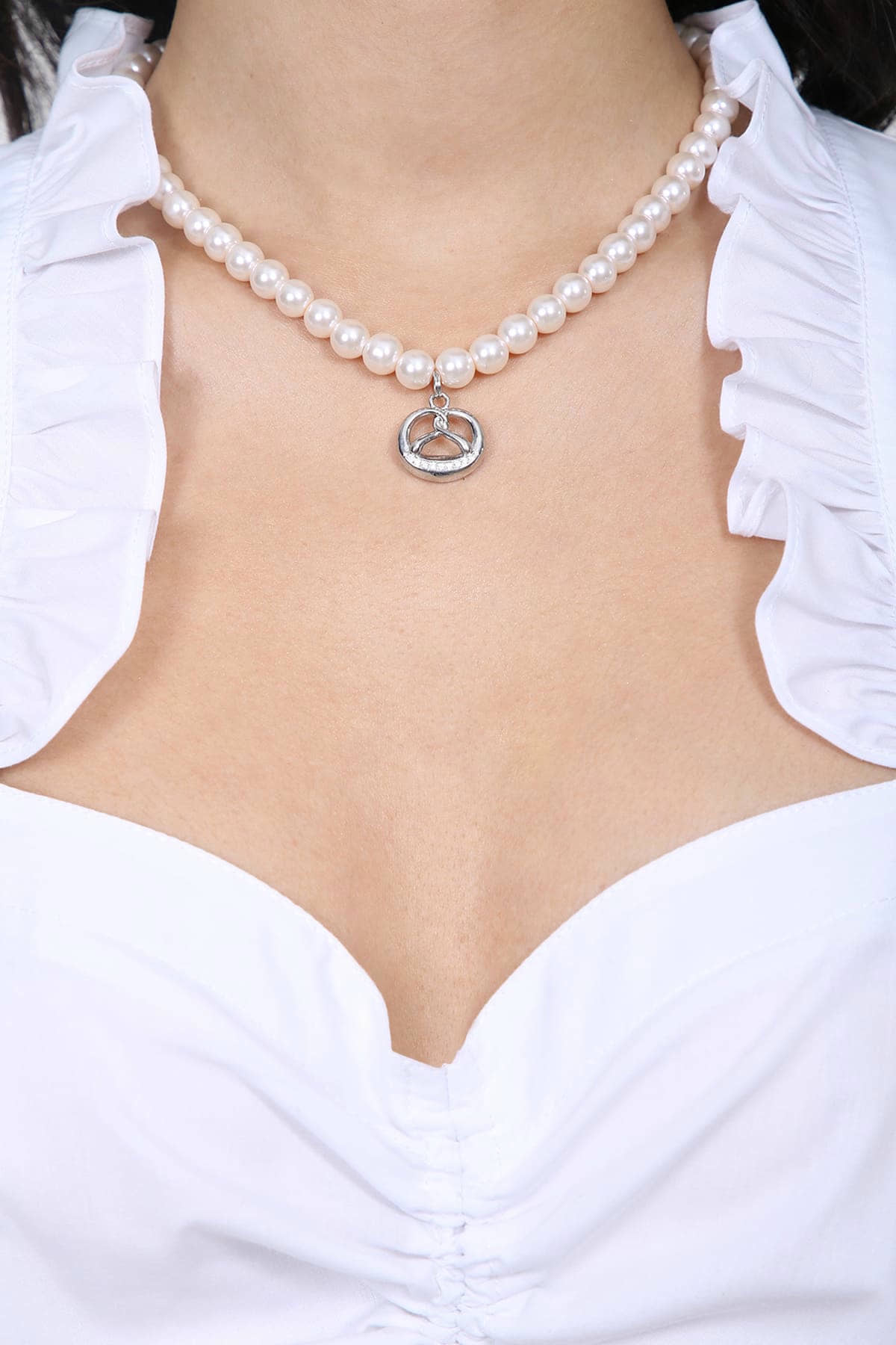 Necklace Brezeli
